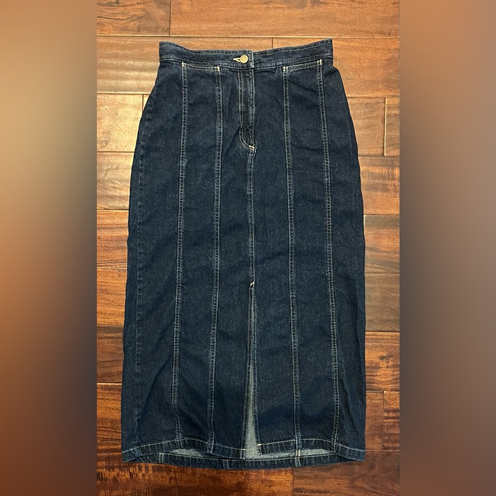 St. John’s Bay Petite 6 P Dark Denim Midi Skirt EUC With Pockets